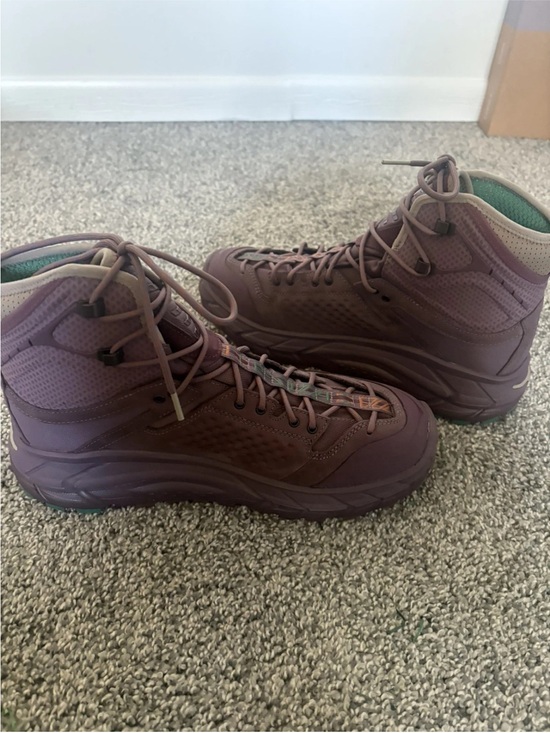 Rare! ONE-Of-A-Kind HOKA One One x Bodega Tor Ultra Hi GORE-TEX
Size 10.5 main image 5